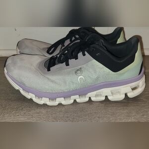 On Running Cloudflow 4 Shoe